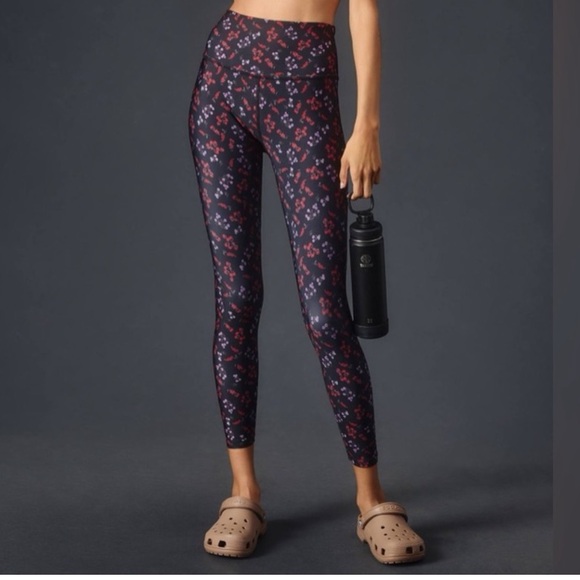 Beyond Yoga Pants - NWT Anthropologie Beyond Yoga High-Rise Midi Leggings Black Red Pull On XS